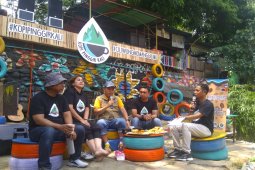 Memupuk kepedulian pada Ciliwung lewat kopi pinggir kali