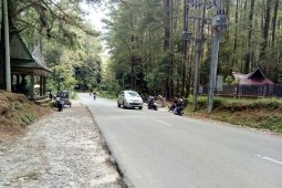 Lalulintas Parapat normal dan sepi