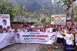 Masyarakat Huta Tinggi deklarasikan "Kampung Jokowi"