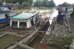 Dewan Aceh Barat pertanyakan pendangkalan sungai