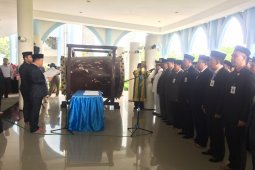 Regent Tanah Bumbu insists ASN to build a clean government