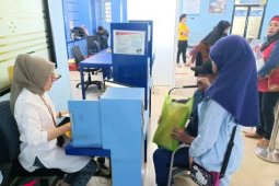 Peringati hari bhakti, imigrasi Sibolga tabur bunga