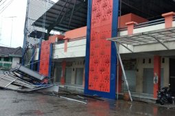 Angin Kencang di Bojonegoro Robohkan Sejumlah Rumah
