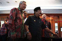 Gubernur Jatim Minta TPID Kuatkan Rantai Pasok Jaga Inflasi