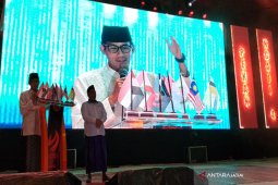 Prabowo-Sandi Canangkan Program "Santri Surya"