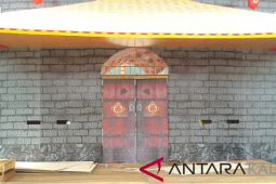 Panitia Imlek Singkawang hadirkan ornamen Rumah Tulou