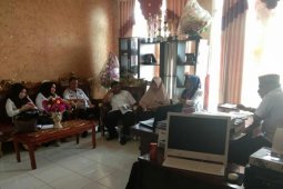 Sekwan Motivasi Disiplin Kerja Staf Kesekretariatan