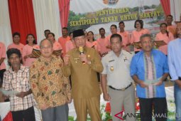 BPN serahkan 1.607 lembar PTSL warga Malra