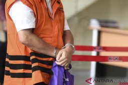 Terdakwa kasus suap Meikarta, Billy Sindoro diborgol usai sidang