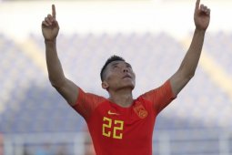 China menang 2-1 atas Kirgistan di Piala Asia
