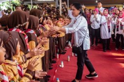 Ibu Negara Iriana kampanyekan pengurangan sampah plastik