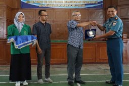 Danlanal Sabang ajak mahasiswa cintai laut