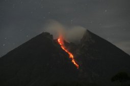 Gunung Merapi kembali luncurkan awan panas