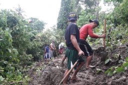 Longsor di Gorontalo Utara Berhasil Dibersihkan