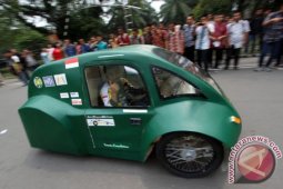 Mobil listrik jadi hal biasa di keramaian lalu lintas Hong Kong