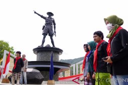 Mapala Maknai Hari Patriotik Dengan "Merdeka" Sampah