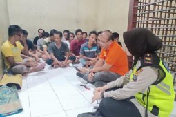 Massa serang Polsek Kapuas Hulu kejar pelaku pencurian