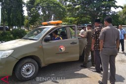 Satpol PP Mukomuko persilahkan warung buka siang hari