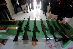 TNI terima delapan senjata api yang diserahkan warga Aceh