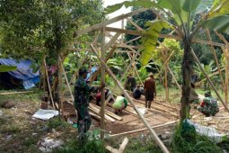 Prajurit bangun hunian sementara korban tsunami