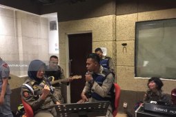Satpol PP Surabaya Sosialisasikan Command Center 112 Lewat Video Klip