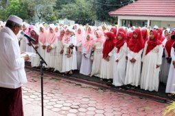 Bupati lepas 1000 santri ziarah