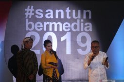 Standar tinggi kinerja pers