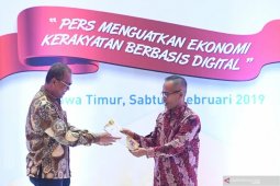 Dirpem LKBN Antara terima kartu istimewa "PCNO"