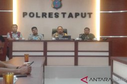 Kapolres Taput minta penerapan kajian soal penebangan pinus di Adiankoting