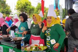 Ada mie sagu di Pontianak Food Festival