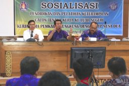 Bupati Klungkung motivasi calon tenaga kerja luar negeri