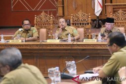 Kutim Tingkatkan Derajat Kesehatan Honorer melalui BPJS Kesehatan