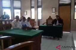 Komplotan gembos ban mobil wisatawan di Bali dituntut dua tahun