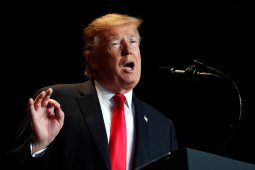 Trump akan mengeluarkan 'pernyataan besar' pada Minggu