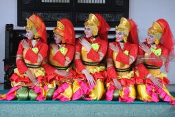 Tari Arek Lancor