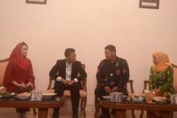 Wali Kota Tukar Pikiran Majukan Kediri dengan Wagub Emil