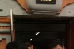 Komplotan pengedar 998,32 gram sabu-sabu Jakarta-Bali dituntut berbeda-beda