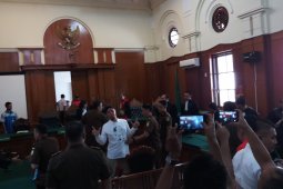 Hakim Tolak Eksepsi Penasihat Hukum Dhani