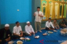 Gubernur Erzaldi sambangi warga Parit Tiga