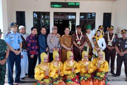 Video - Kajati Kalsel arahkan jajaran Kejari HSS berikanan pelayanan terbaik