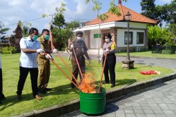 Kejari Badung musnahkan 2,5 kg narkoba-senjata tajam