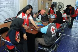Puluhan relawan PMI jalani pemeriksaan kesehatan