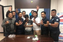 Narkoba Dikemas Dalam Kemasan Bola Lampu