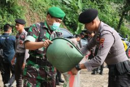TNI-Polri Di Banten Sinergi Peringati Peduli Sampah Nasional