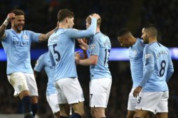 City Kalahkan Schalke, Guardiola Kurang Puas