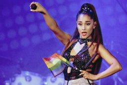 Ariande Grande Samai rekor The Beatles