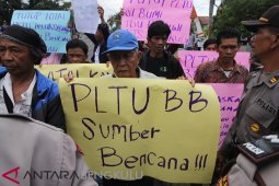 Warga Teluk Sepang tuntut penuntasan ganti rugi tanaman di proyek PLTU