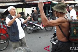 Kai Api tetap bugar berkat minum minyak tanah