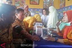 Dinkes Mukomuko bayar biaya berobat warga miskin bertahap