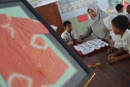 Batik Jumput Kreator Bangun Ruang